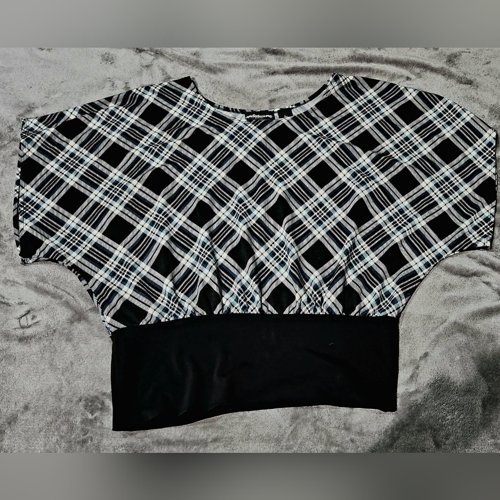 Sixteen Black and White Plaid Crop Top